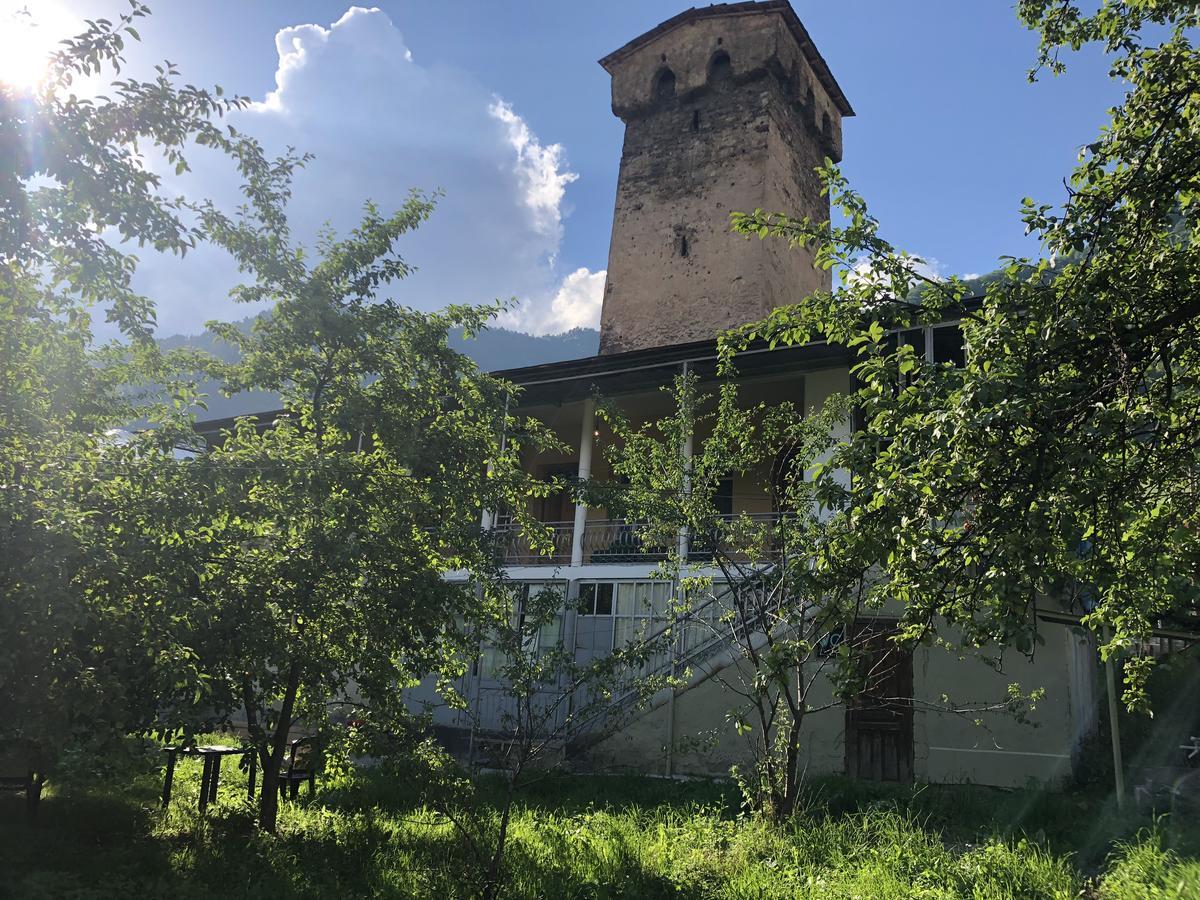 Hotel Ametapi Mestia Esterno foto